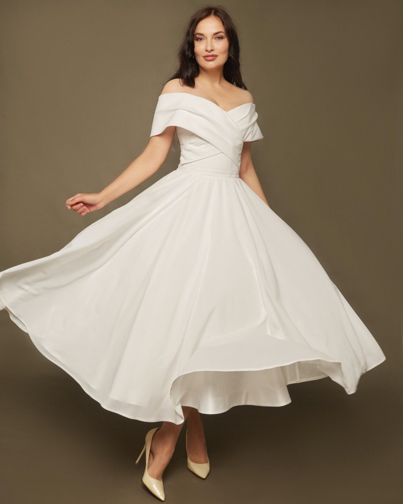 Chiffon Wedding Dress, Minimalist Wedding Dress Tea Length, Short Wedding Dress - 禮服/小禮服 - 其他材質 白色