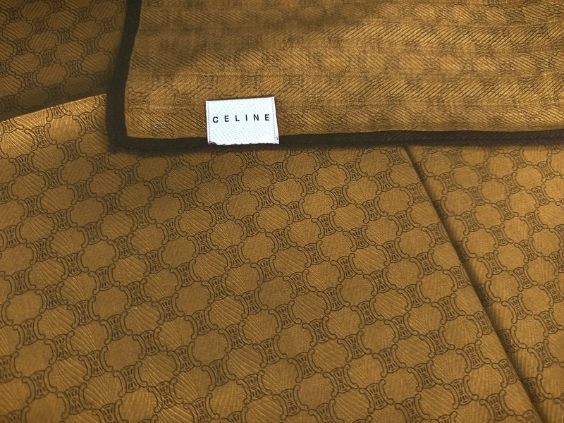 Celine Vintage Scarf Classic & Luxury Monogram Brown 19 x 19 inches - 手帕 - 棉．麻 咖啡色