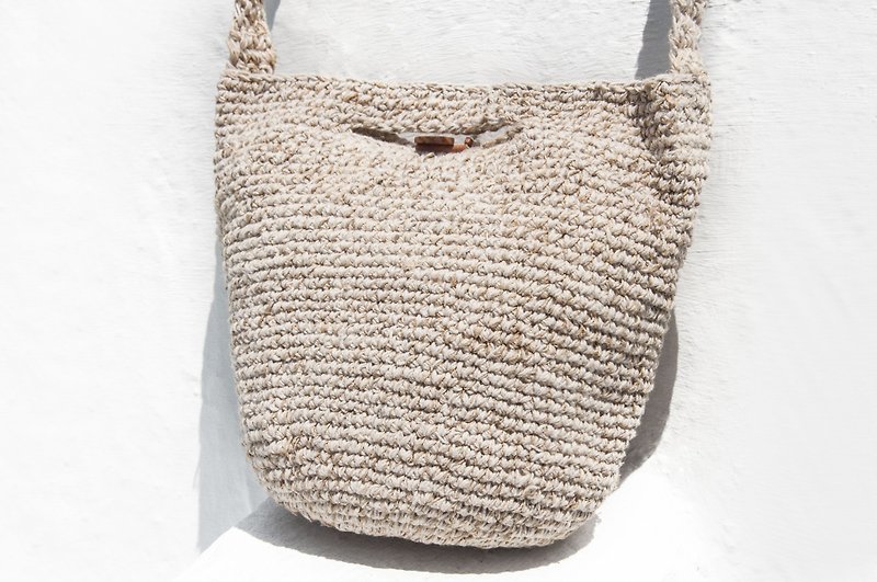 Natural cotton Linen crocheted lightweight bag / oblique backpack / shoulder bag / shoulder bag / shopping bag / bags - Japanese flavor - Messenger Bags & Sling Bags - Cotton & Hemp Khaki