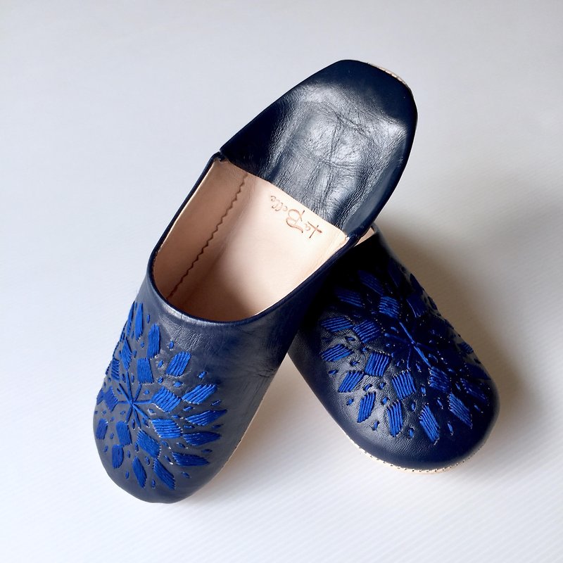 手縫い刺繍の上品バブーシュ　ブロードリー　ネイビー×ブルー  - 其他 - 真皮 藍色