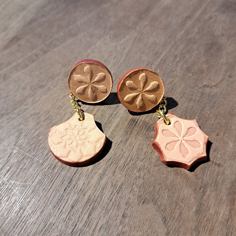vegetable tanned leather clip earrings - Earrings & Clip-ons - Genuine Leather Khaki