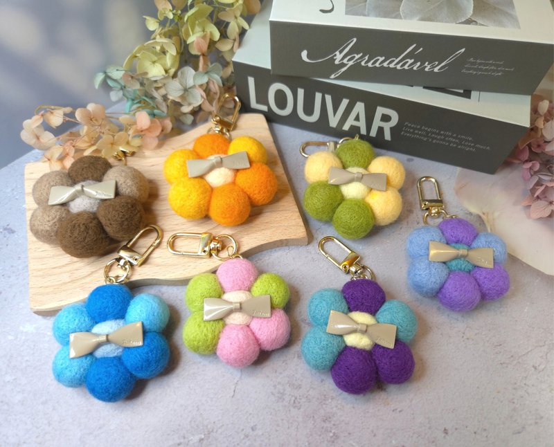 Fat Flower Wool Felt Pendant Fuji Mountain Wool Felt Gift Box Combination - Coasters - Wool Multicolor