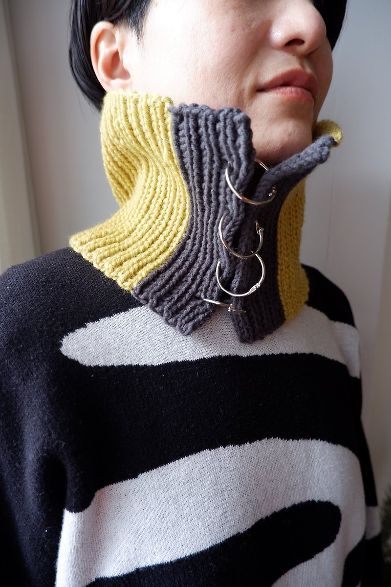 neck warmer - ผ้าพันคอถัก - ขนแกะ สีเหลือง