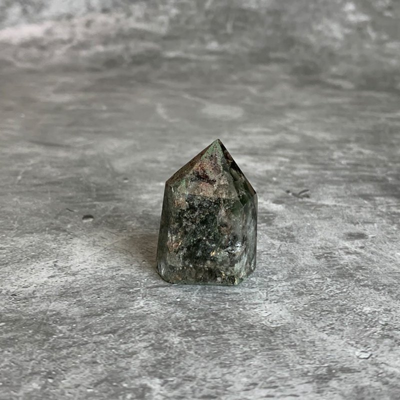 水晶柱- 綠幽靈 辦公室療癒微景觀 裝置擺飾 一物一圖 - 擺飾/家飾品 - 寶石 綠色