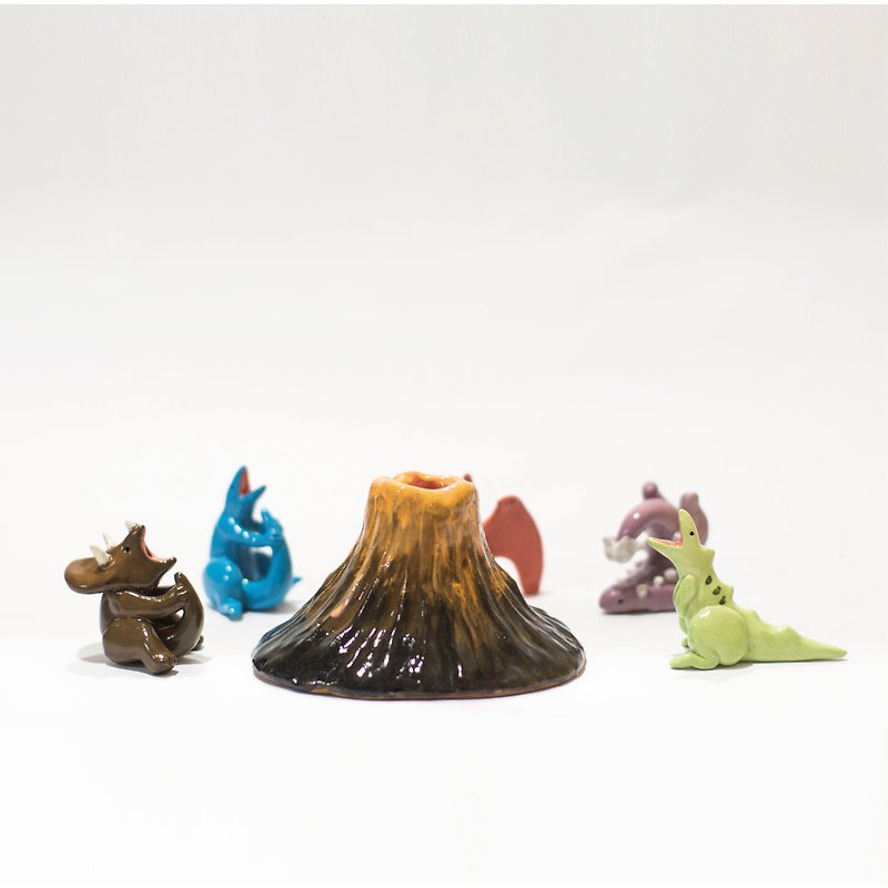 Jijiji Dinosaur's Volcano Cult Set - Items for Display - Pottery Brown