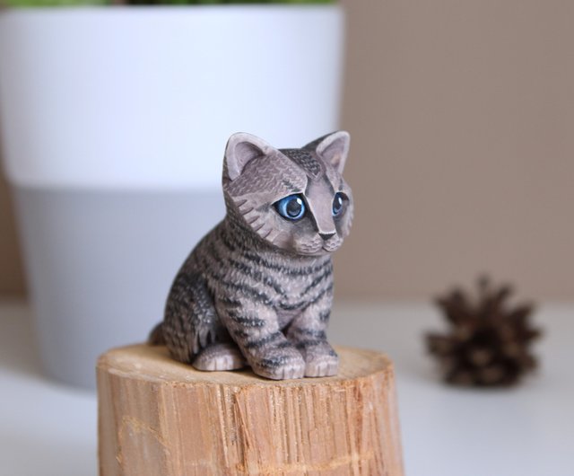 かわいい子猫の置物木彫り猫好きギフトウッドアート木猫リンデン樹皮 ショップ Linden Bark 置物 Pinkoi