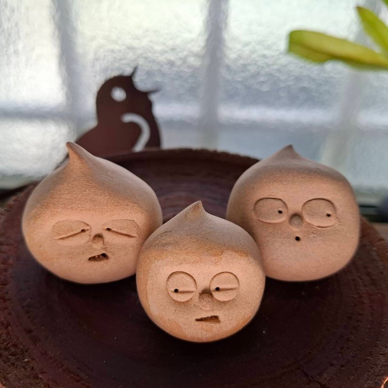 陶偶一家人系列- 15 號 療癒系手作陶偶 文創 擺飾 - 公仔/玩偶 - 陶 