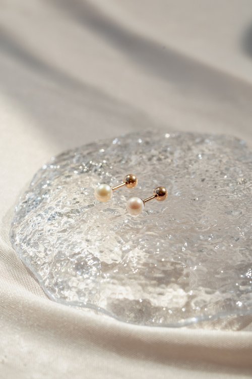 Zuzu Jewelry 經典天然珍珠 抗過敏醫療鋼 珍珠轉珠耳環 可戴洗澡