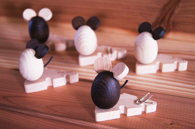Mouse Eating Cheese-Paper Clip Collection - Magnets - Wood 