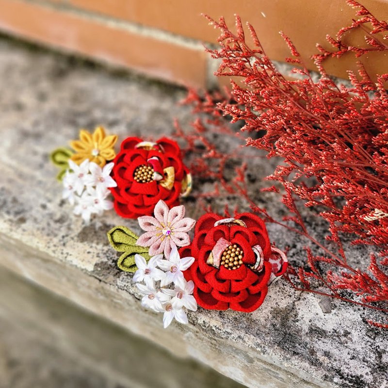 【つまみ細工】椿花春色髮梳|日式布花|和風配飾 - 髮夾/髮圈 - 聚酯纖維 紅色