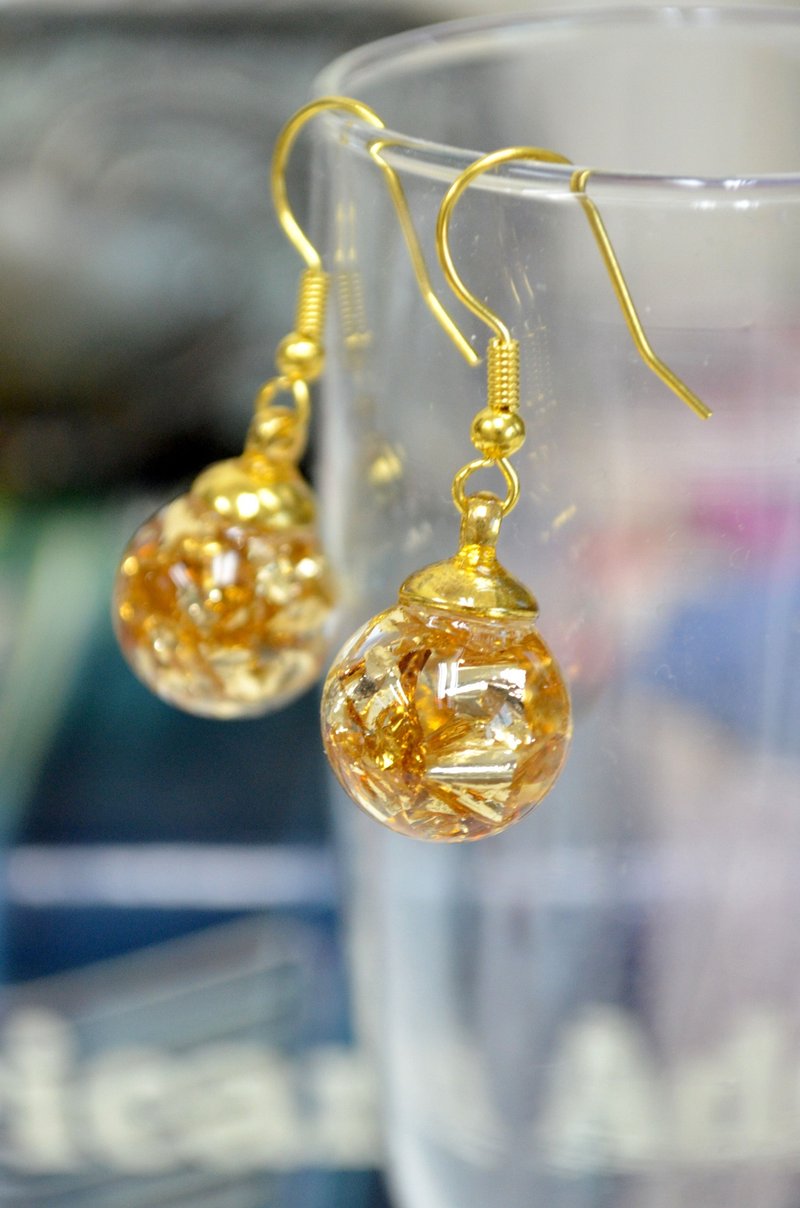 OBK Gold Foil Glass Ball Earrings 12mm Liquid Flowing Gold Foil Silver Foil Floating Romantic Wind - Earrings & Clip-ons - Glass Gold