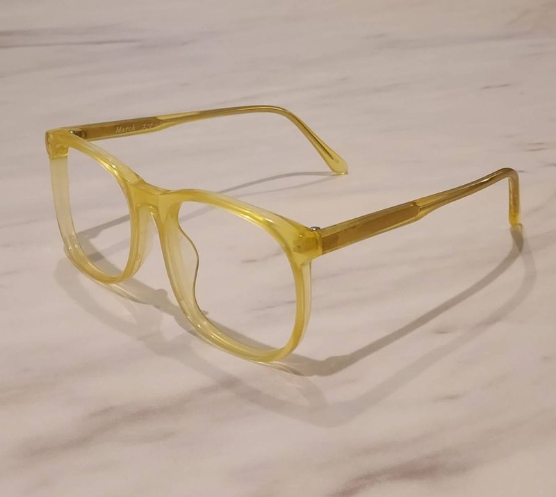 Out-of-print old-fashioned brand new Japanese-made antique glasses with transparent yellow plastic frames from the popular era - กรอบแว่นตา - พลาสติก สีเหลือง