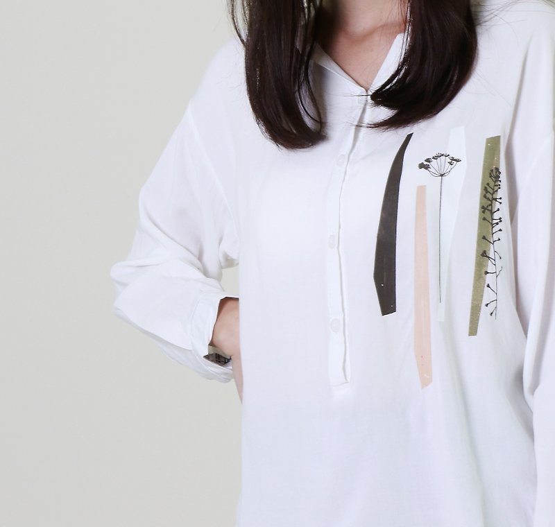 + short version collar shirt / white + - เสื้อเชิ้ตผู้หญิง - ผ้าฝ้าย/ผ้าลินิน ขาว