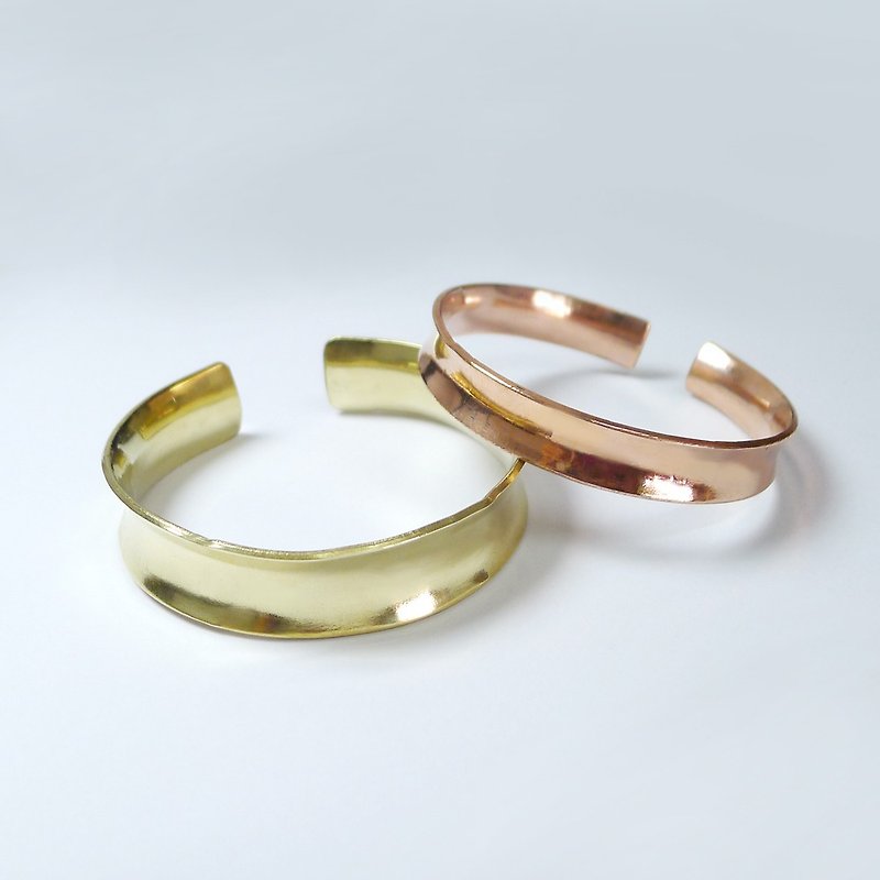 Saddle bracelet Bronze/ Bronze red - Bracelets - Other Metals Gold