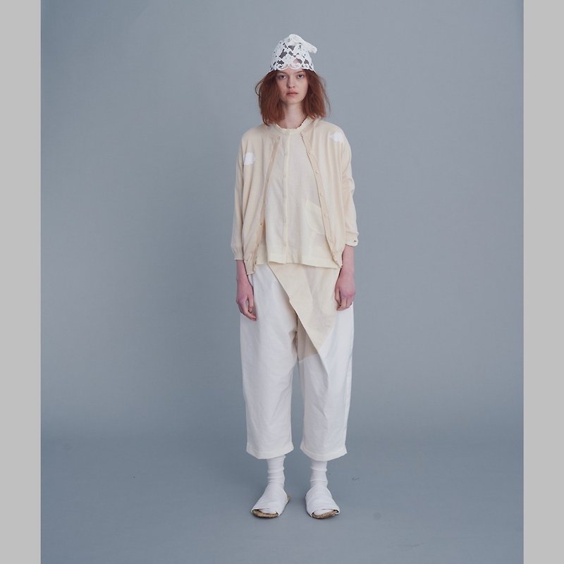 2301E03 Back three-dimensional bag single side discount pants (white) - กางเกงขายาว - ผ้าฝ้าย/ผ้าลินิน ขาว