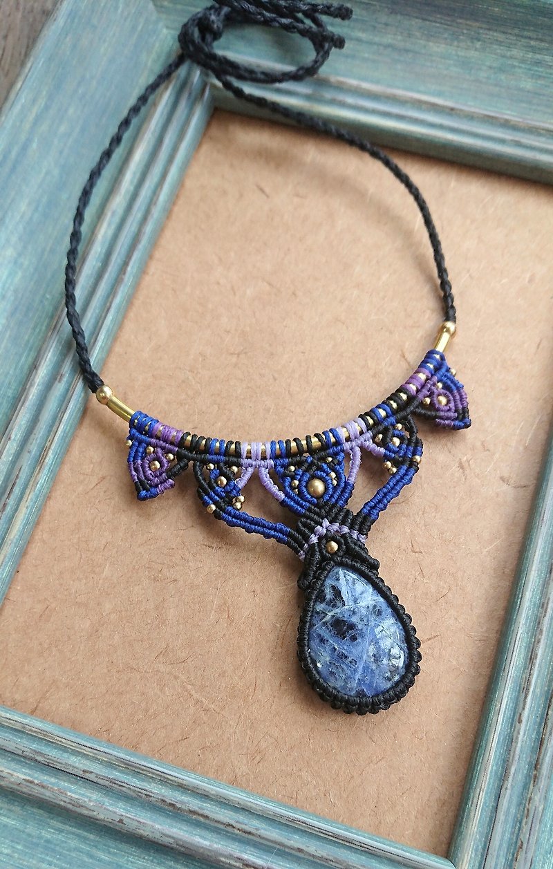 N102 Bohemian ethnic style South American wax line woven brass soda (Sodalite) necklace - สร้อยคอ - วัสดุอื่นๆ สีน้ำเงิน