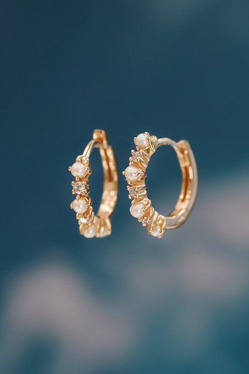 LOVE BY THE MOON 淡水珍珠 鋯石 金/銀 純銀 圈圈 耳環
