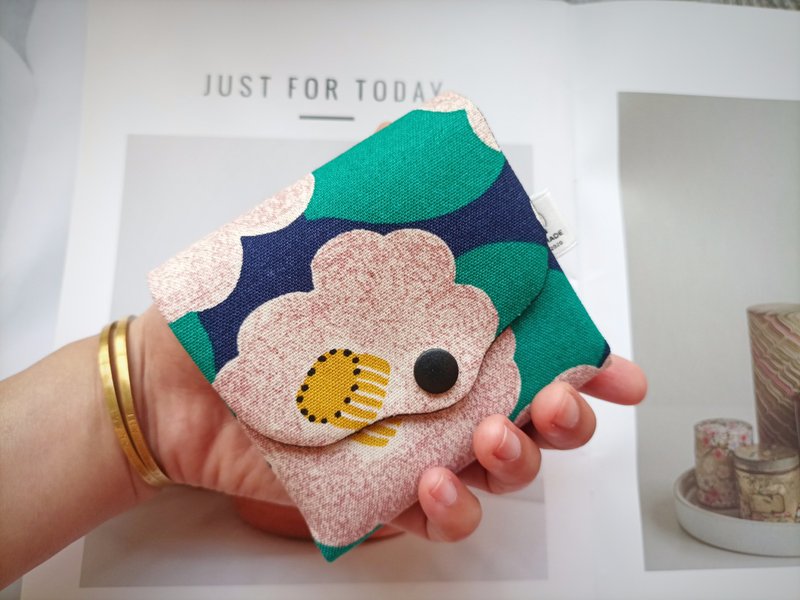 Jin Handmade coin purse three-layer clip/short clip/graduation gift/exchange gift box - Wallets - Cotton & Hemp 