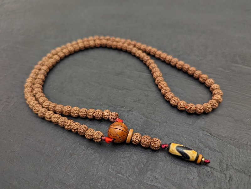 天然卢德拉克沙师傅玛拉祈祷念珠项链108颗冥想珠和玛瑙老虎牙千 - 項鍊 - 木頭 咖啡色