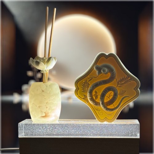 氣度-小蒔光 精油香氛/療癒系公仔/心靈夜燈 淨念開運水晶平安燈座系列 白水晶 蛇來運轉 藝術燈飾 贈5ML精油