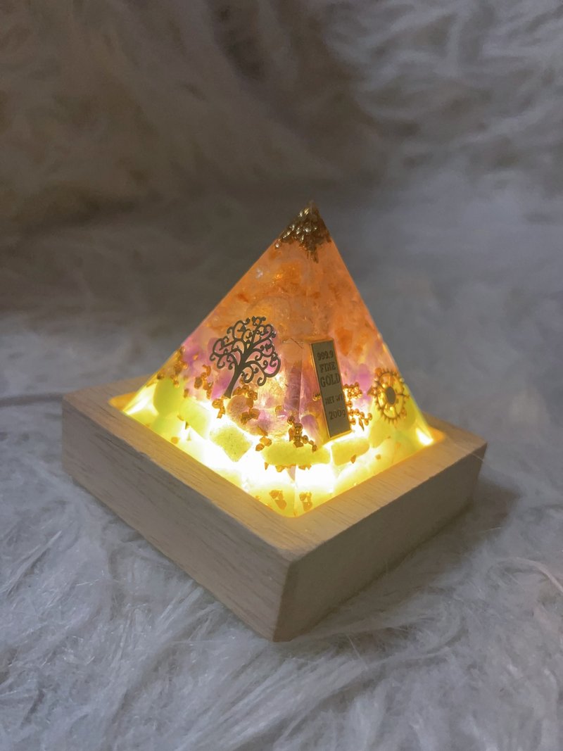 [Tree of Life Orgon Energy Tower] Orgonite Amethyst | Citrine | Aventurine | LED Night Light - อื่นๆ - เรซิน สีเขียว