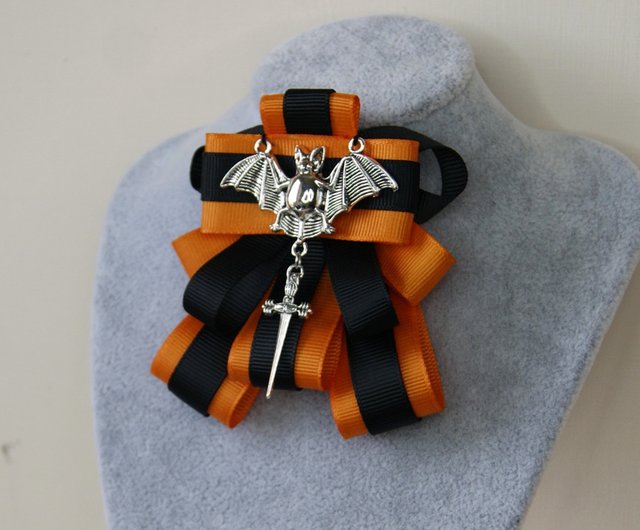 Halloween bow tie brooch Black collar bow brooch with bat Big bat