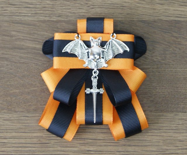 Halloween bow tie brooch Black collar bow brooch with bat Big bat