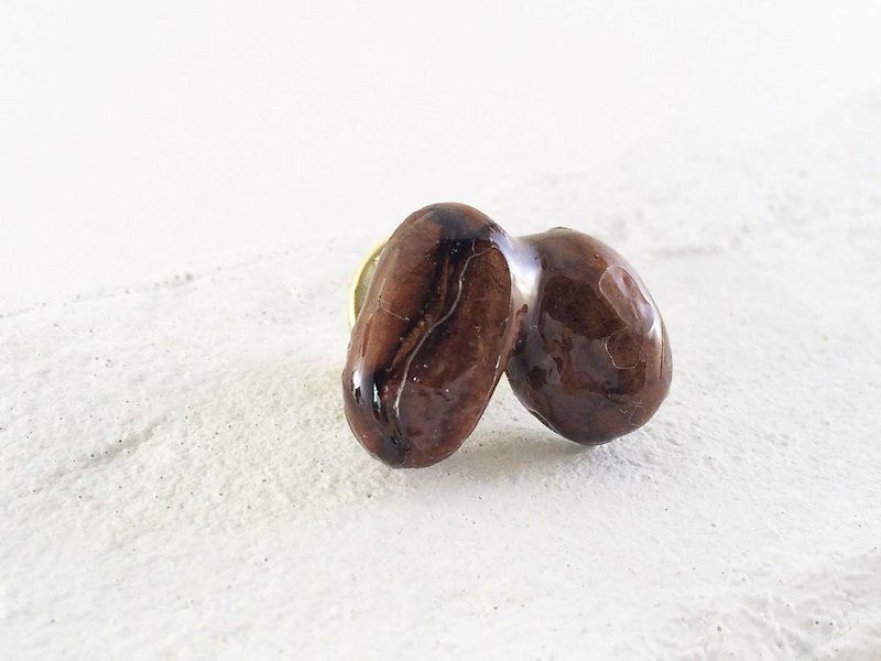 Coffee beans ◆ Pin brooch 2 - Brooches - Plants & Flowers Brown