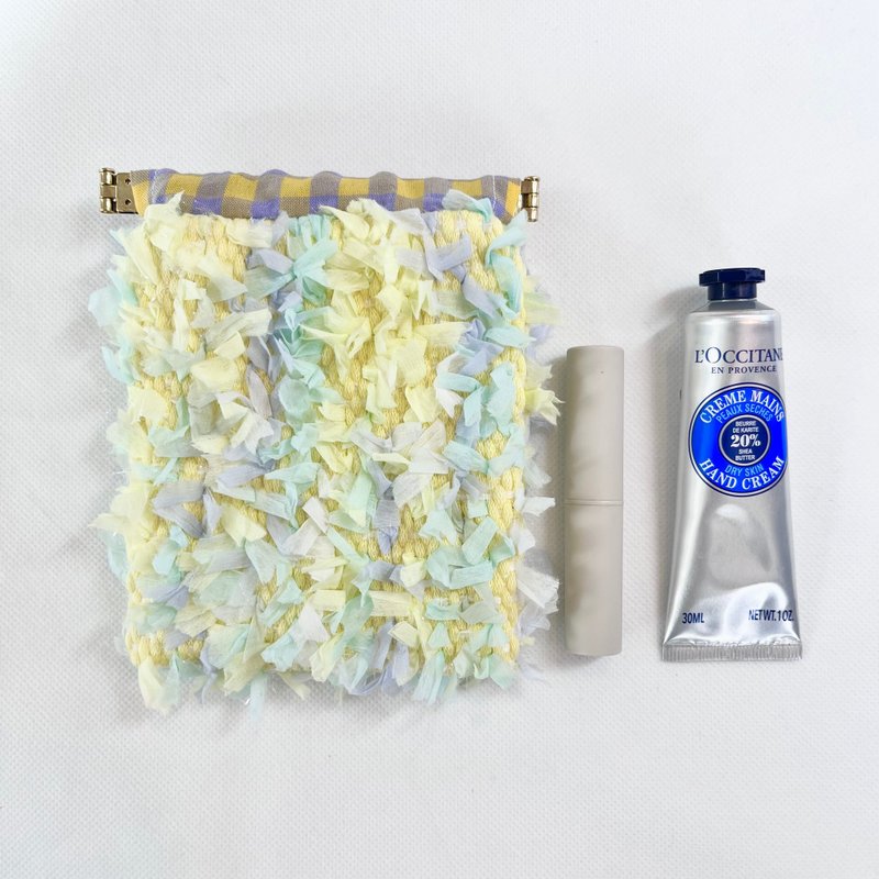 Hand-woven fabric spring pouch / Yellow - กระเป๋าเครื่องสำอาง - เส้นใยสังเคราะห์ สีเหลือง