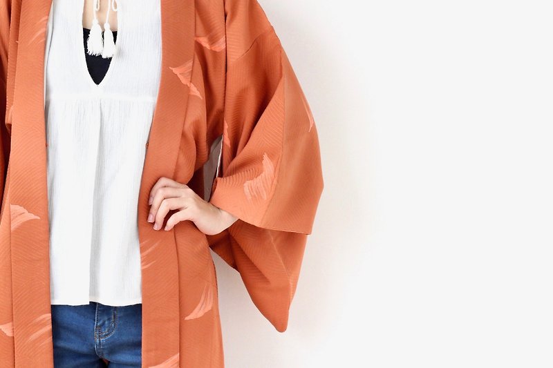 Kimono jacket, Japanese kimono, Asian jacket, Authentic kimono /3478 - เสื้อแจ็คเก็ต - ผ้าไหม สีส้ม