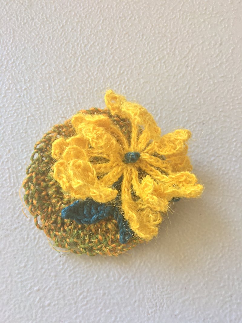 Alice Brooch-Narcissus Yellow - Brooches - Cotton & Hemp 