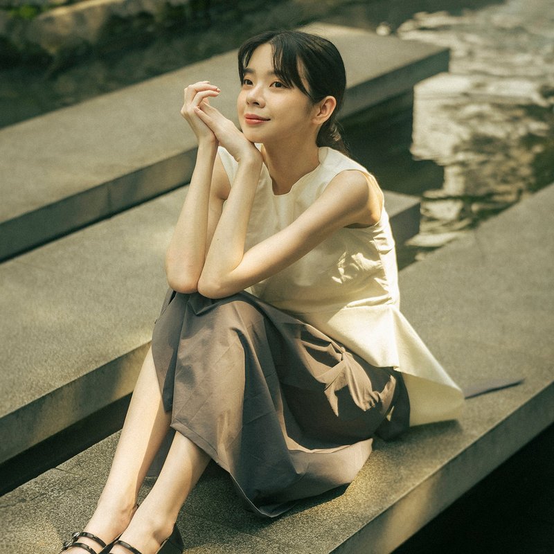 Qingjie_情節褶片長裙_25SF201_鐵灰 - 裙子/長裙 - 其他人造纖維 灰色