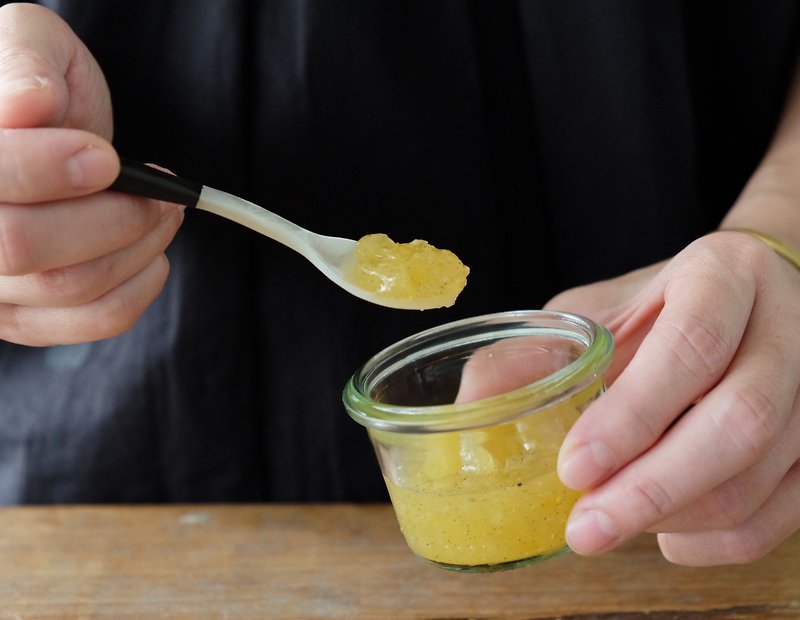 純正蜂蜜與香草籽帶皮黃檸檬lemon-vanilla marmalade with honey - 果醬/抹醬 - 其他材質 黃色