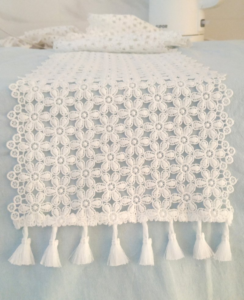 lace table runner - Place Mats & Dining Décor - Other Materials 
