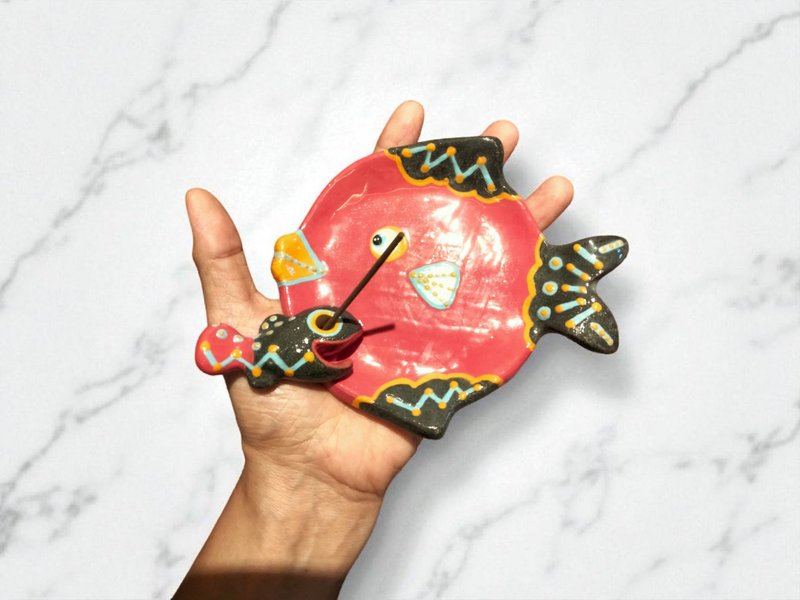 香香大小魚仔盤 線香座組 - 擺飾/家飾品 - 陶 