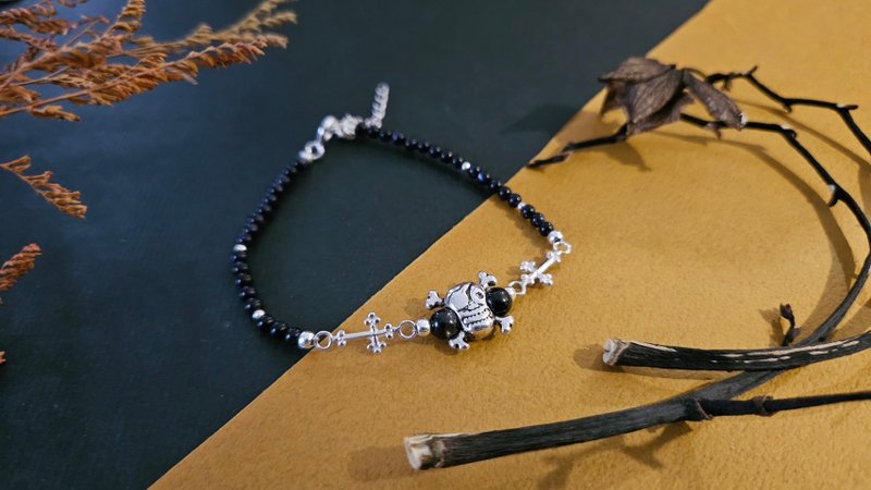 Personalized skull bracelet - สร้อยข้อมือ - เงิน สีเงิน