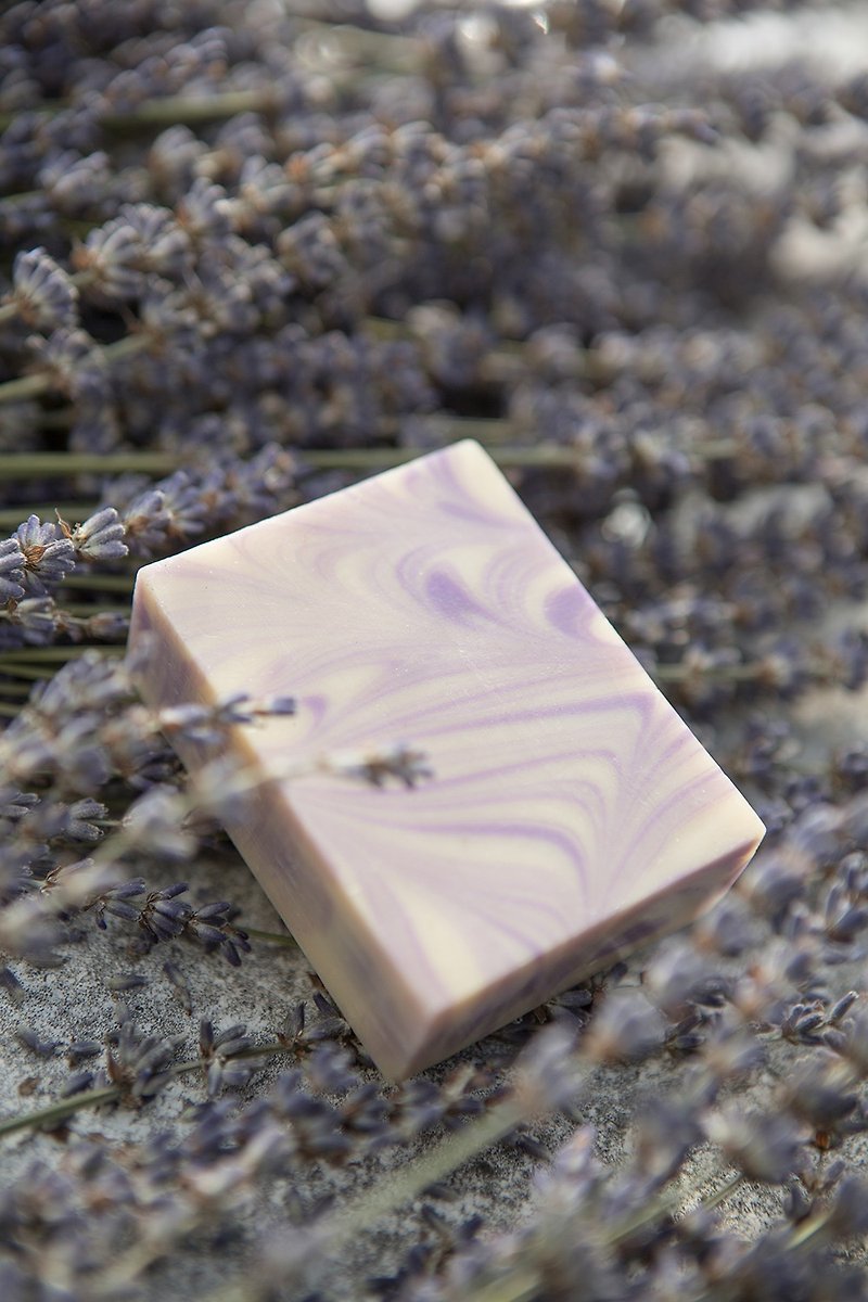 Purple Love Lavender Handmade Soap - ครีมอาบน้ำ - พืช/ดอกไม้ สีม่วง