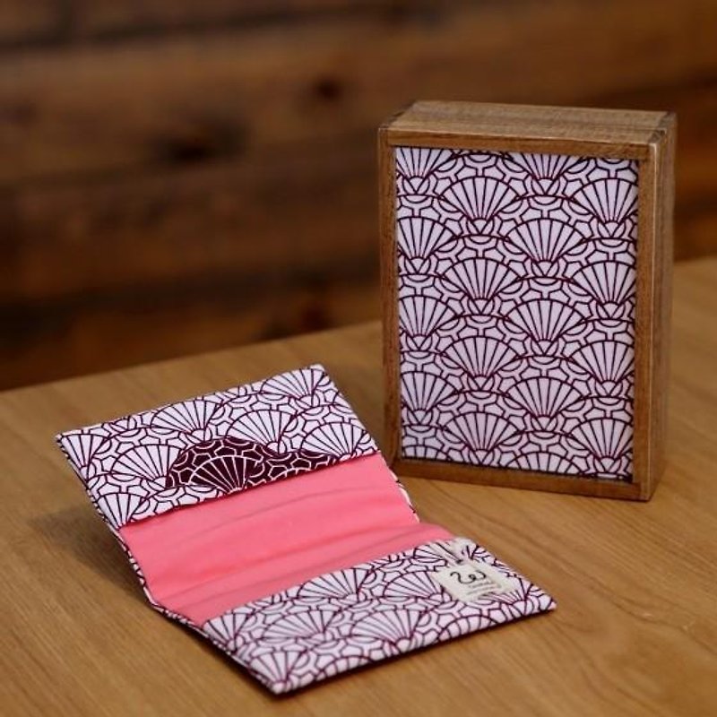 世界に一つだけの幸せギフト　末広がりの幸せ招く扇文　きものカードケース - 卡片套/卡片盒 - 棉．麻 紫色