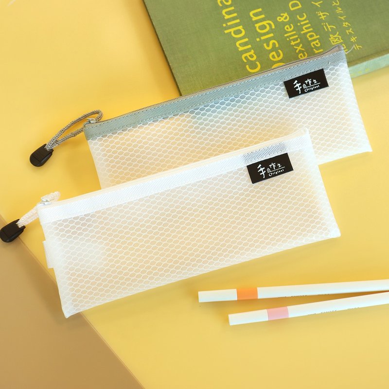 Handmade/Matte flat pencil case (2 colors) SPC-353 - กล่องดินสอ/ถุงดินสอ - พลาสติก 