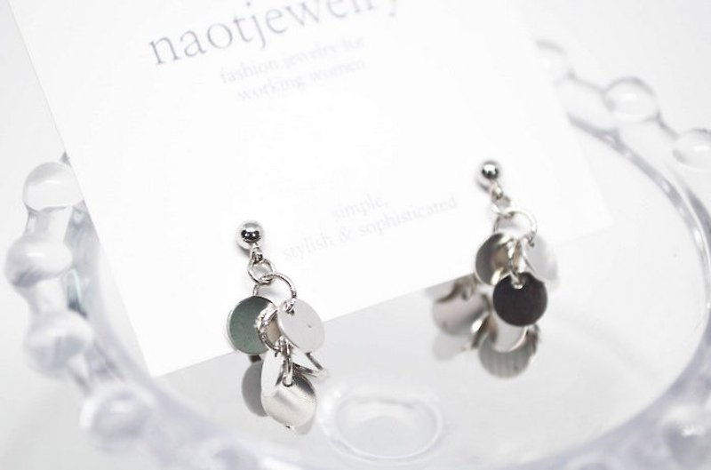 earrings / Circle plate Hoop Pierce / Mimi环 簡單 ornament silver - Earrings & Clip-ons - Other Metals 