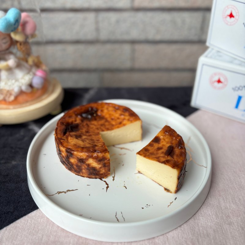 太妃糖北海道Luxe巴斯克乳酪蛋糕4吋、含龍眼蜜 - 蛋糕/甜點 - 新鮮食材 橘色