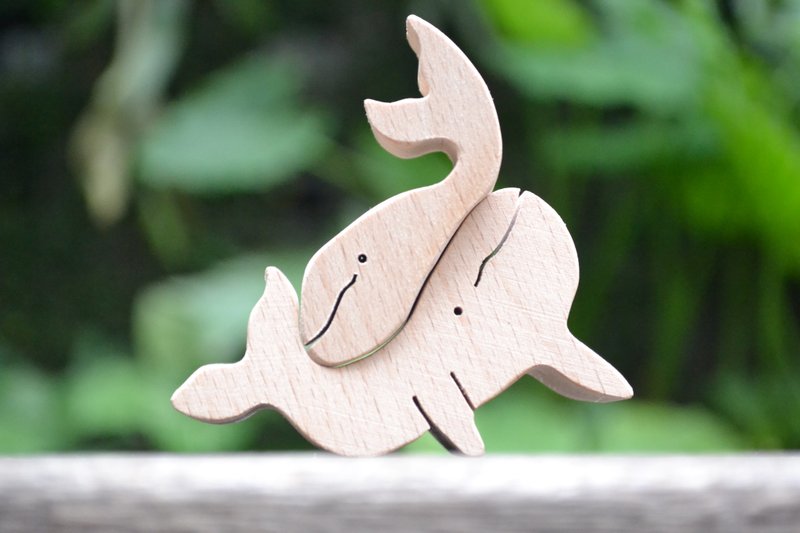 Whale dancing ballet. handmade woodwork - ของวางตกแต่ง - ไม้ 