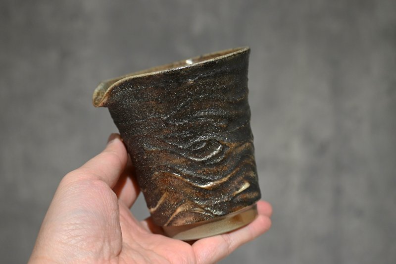 柴燒無把茶海線條款 公道杯 勻杯 【臻麟陶藝】 - 茶壺/茶杯/茶具 - 陶 