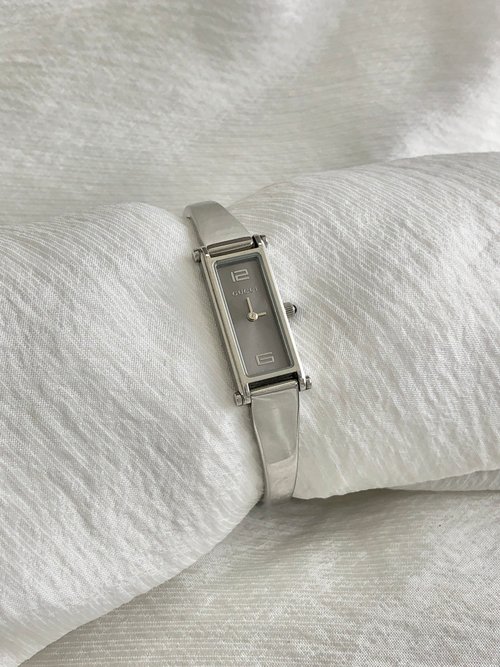 GUCCI★腕時計★グッチ★シルバー★ステンレススチール★1500L GUCCI グッチ 腕時計 ステンレススチール 1500L クオーツ