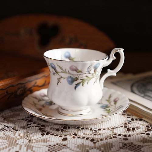 L&R 古董與珍奇老件 英國Royal Albert Brigadoon薊花系列22k金骨瓷茶杯/咖啡杯組