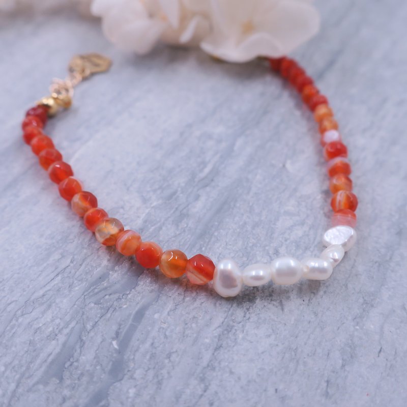 Dream agate x freshwater pearl natural stone bracelet - สร้อยข้อมือ - เครื่องเพชรพลอย สีส้ม