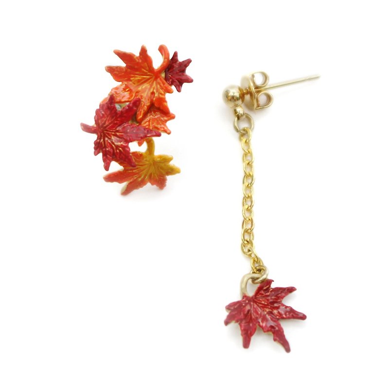Autumn Leaves Earring Maple earrings / earrings PA428 - Earrings & Clip-ons - Other Metals Red