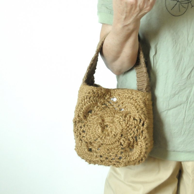 咖啡牛奶寬版手提包/麻繩編織/小提包/編織包 - 手提包/手提袋 - 棉．麻 咖啡色