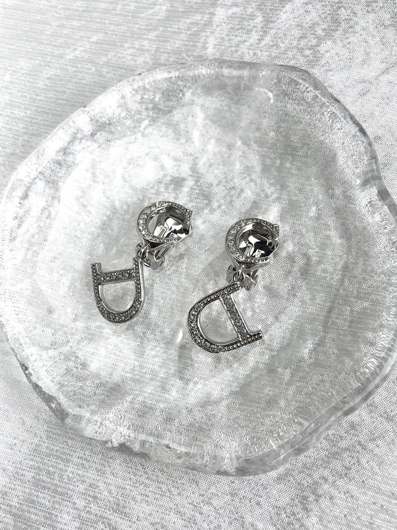 【 日本直送　名牌中古包 】Christian Dior クリスチャン ディオール イヤリング シルバー CD ストーン vintage オールド ztahea - 耳環/耳夾/耳骨夾 - 其他材質 銀色