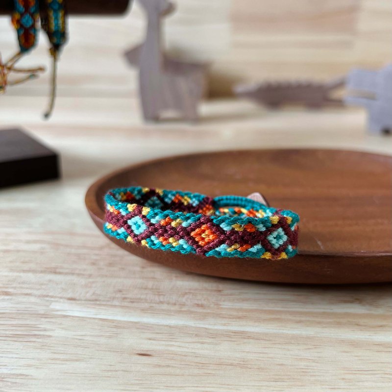 Africa Series - Braided Bracelet - Ethnic Style | Africa-05/06 - สร้อยข้อมือ - งานปัก สีนำ้ตาล